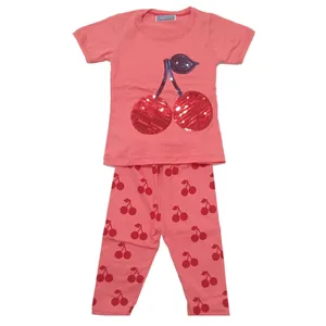 ست تی شرت و شلوار دخترانه مدل آلبالو پولکی رنگ قرمز