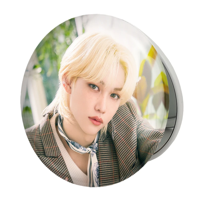 آینه جیبی خندالو طرح فلیکس گروه استری کیدز Stary Kids مدل تاشو کد 16939 