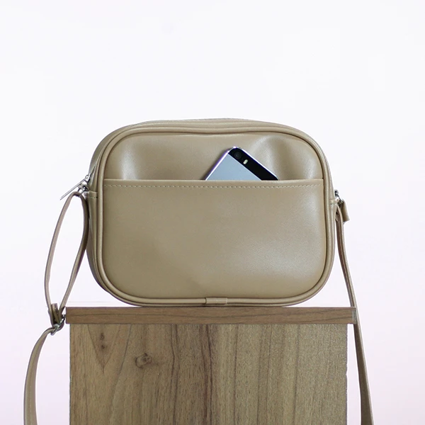 عکس شماره 22 : کیف رودوشی مدل مینیمال