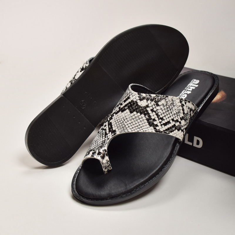 دمپایی لاانگشتی زنانه نیکتا مدل BK.2807