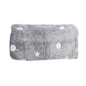 پتو مسافرتی مدل شب نما کارتونی سایز 185x145 سانتی متر