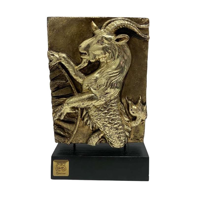 تندیس مدل ماه دی