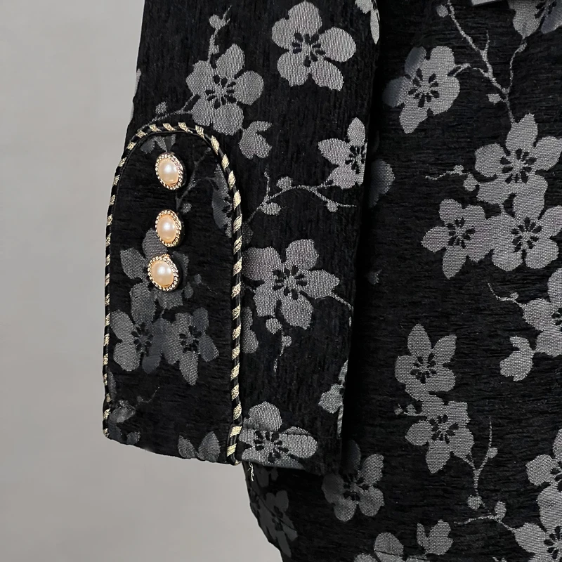 عکس شماره 5 : کت زنانه مدل مخمل گل-دار کد ak1480