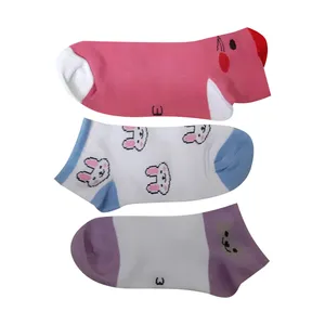 جوراب دخترانه کد 58 مجموعه 3 عددی