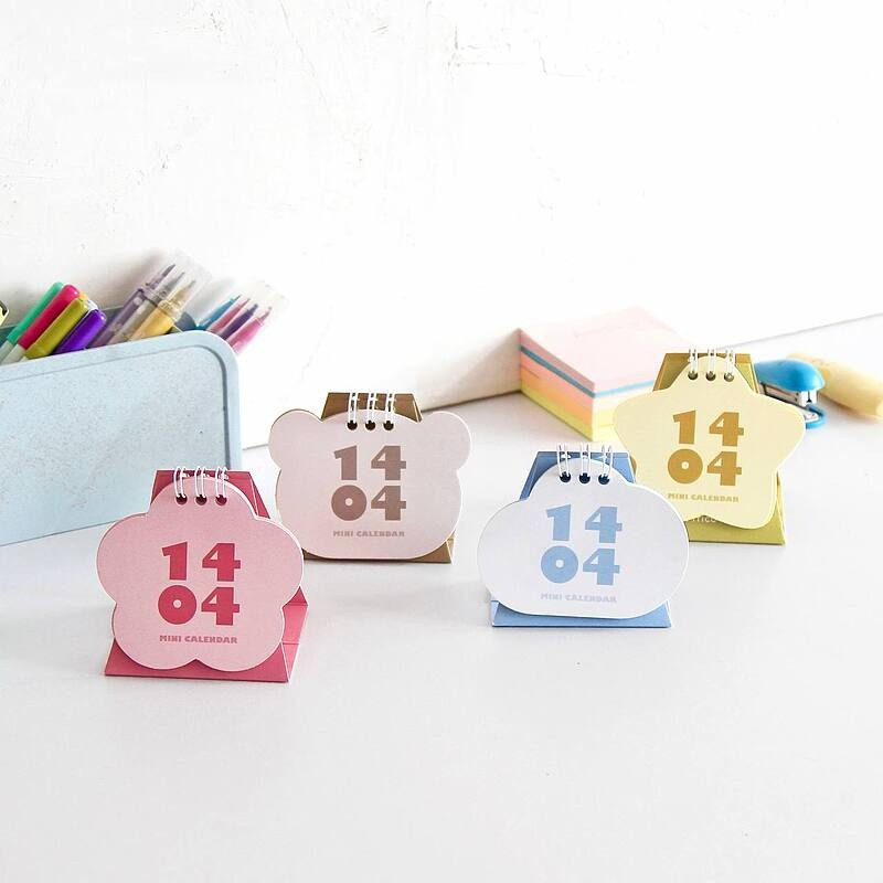 تقویم رومیزی سال 1404 پیتیکو مدل کیوت