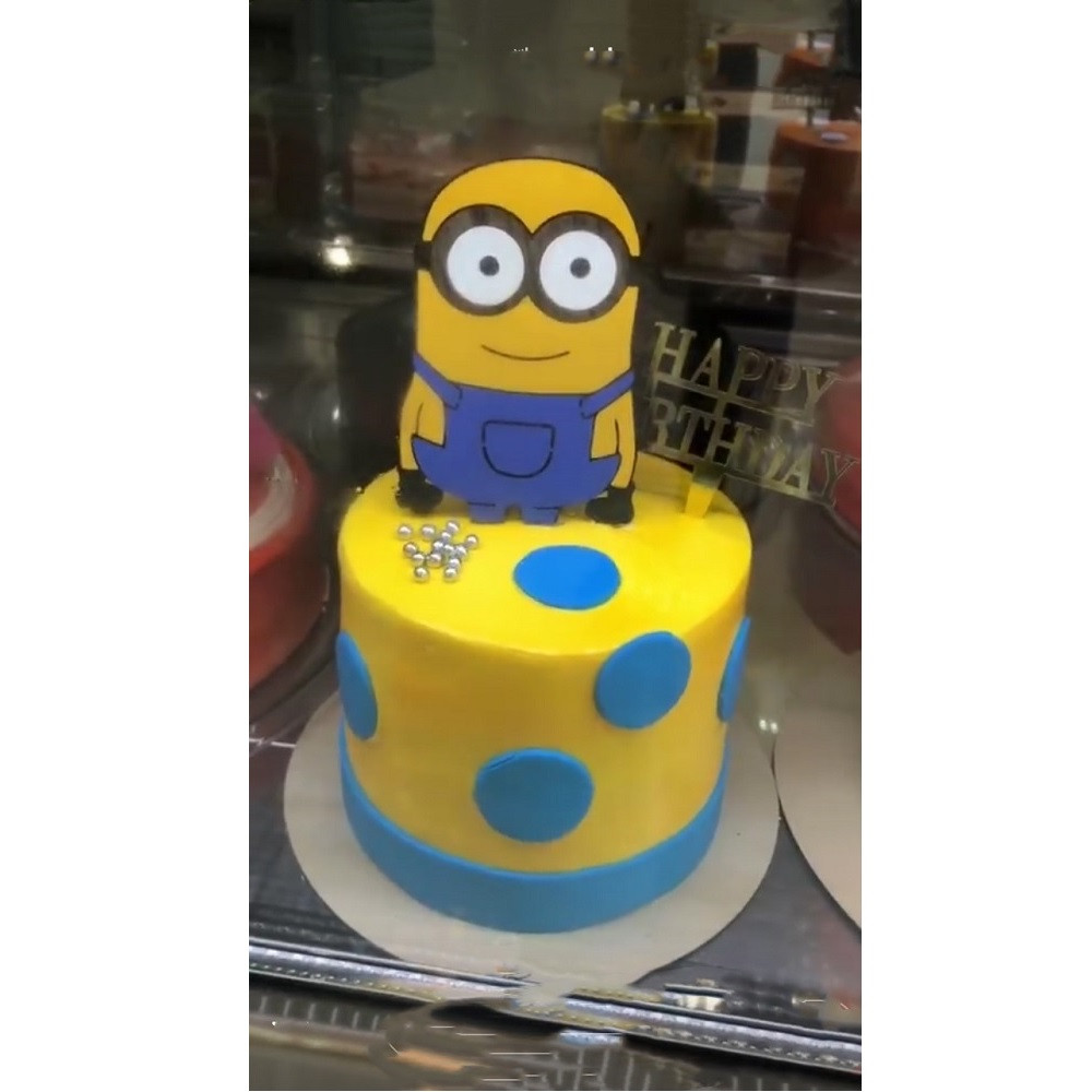 تاپر تزیین کیک بهگز مدل مینیون