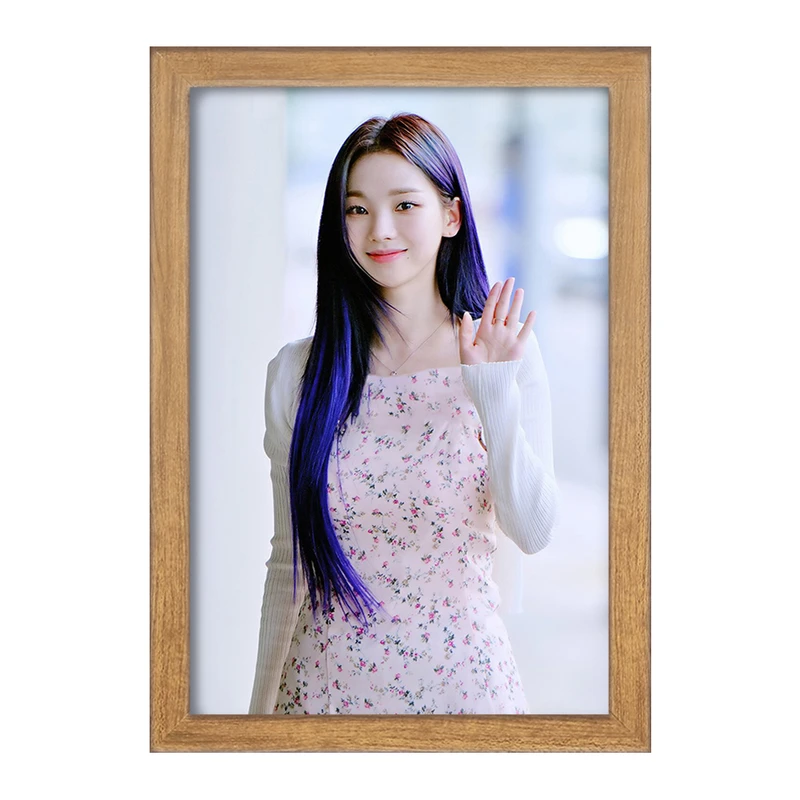 تابلو خندالو مدل کارینا گروه آسپا Aespa  کد 19715