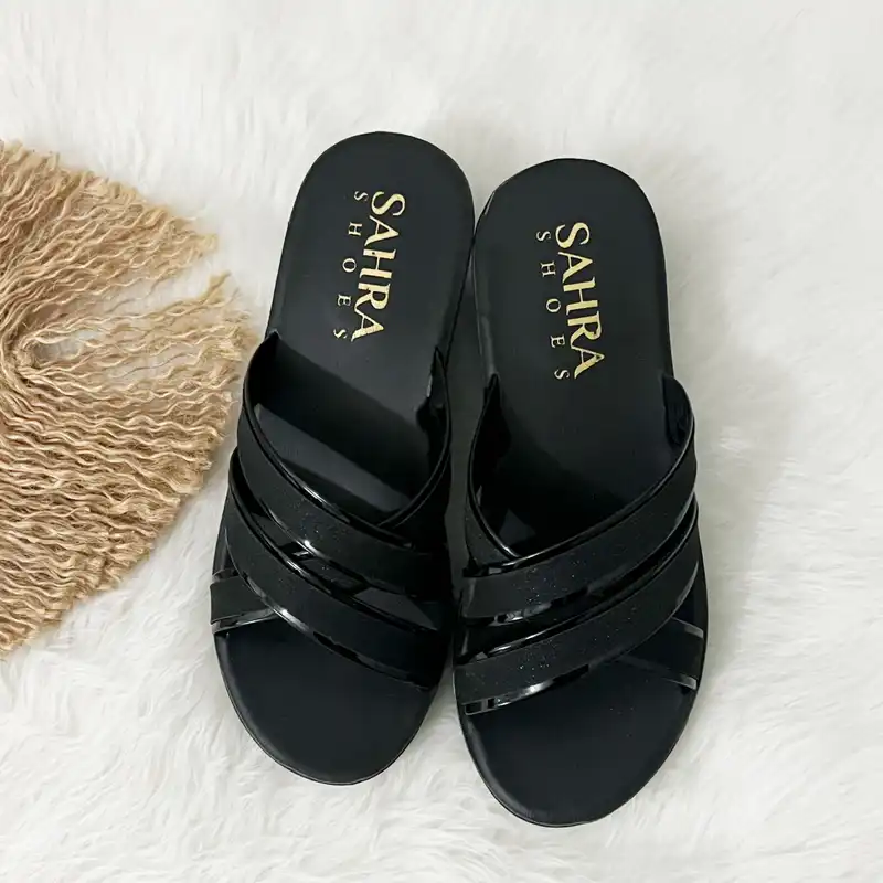 دمپایی زنانه مدل  روفرشی لیزا کد 0243