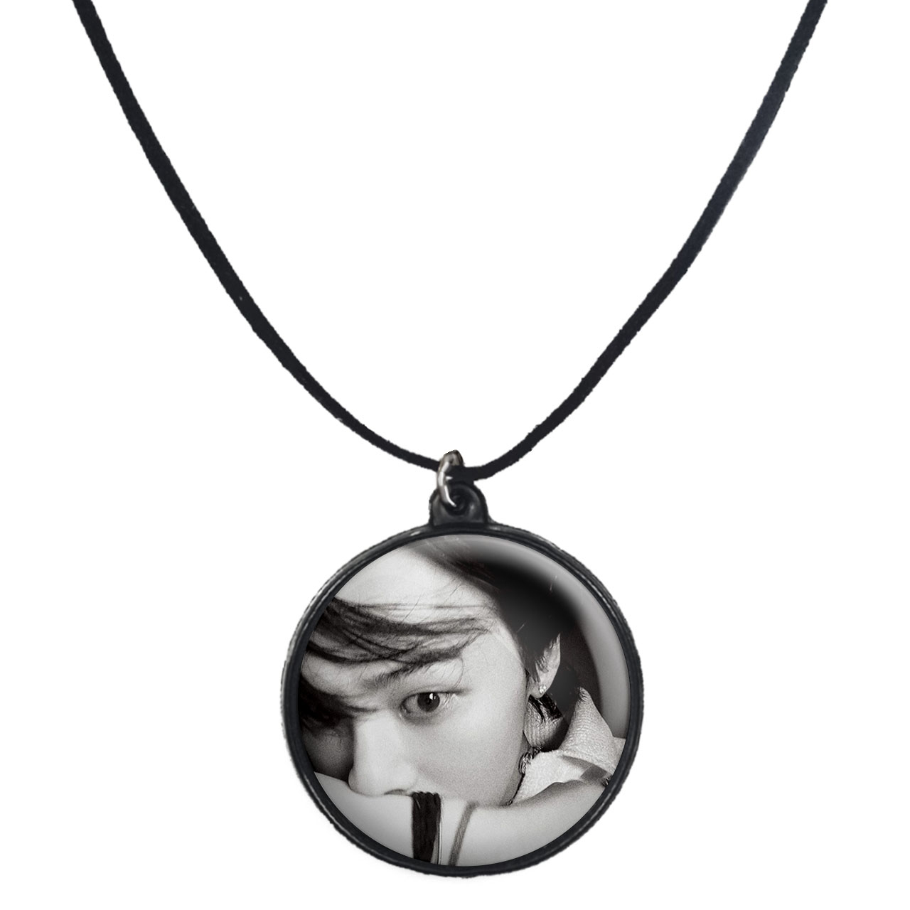 گردنبند پرمانه طرح گروه موسیقی BIG BANG کد pmb.15163 مدل دو طرفه