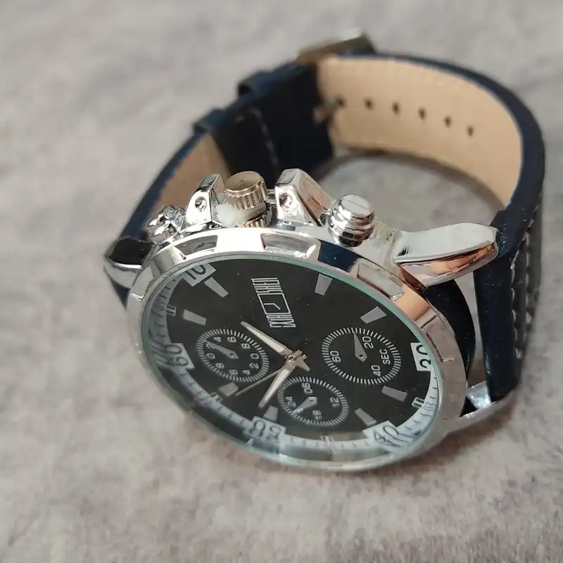 ساعت مچی عقربه ای مدل 3متور بند چرم کد 0010