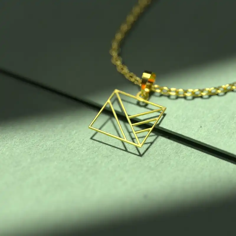 گردنبند طلا 18 عیار زنانه مدوپد مدل مربع کد F3-1-1080