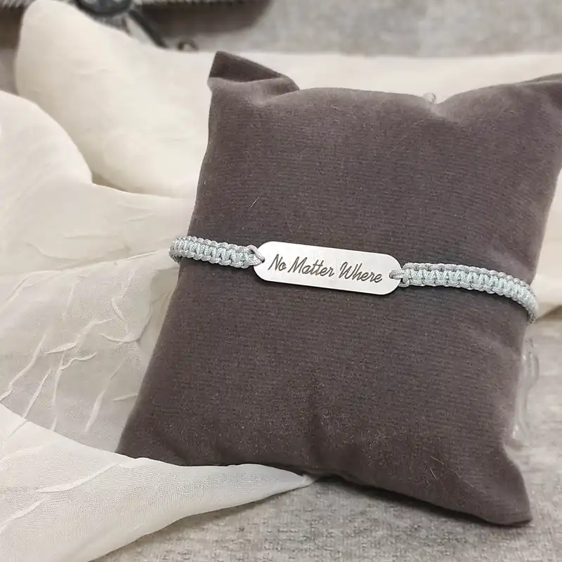 دستبند نقره مدل No Matter Where