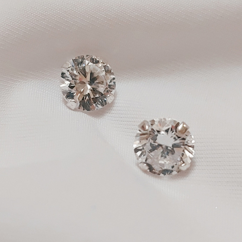 گوشواره نقره زنانه آی ام مدل شعله zirconia