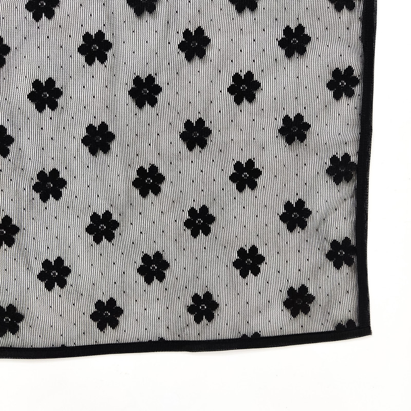 روسری زنانه مدل مینی توری طرح گل ریز