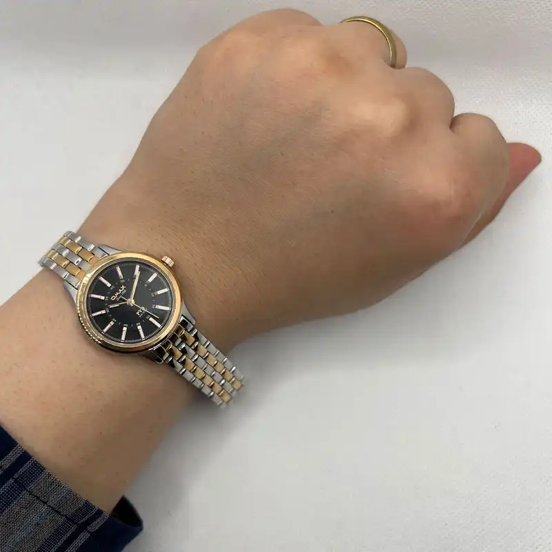 ساعت مچی عقربه ای زنانه اوماکس مدل OJSB002N012