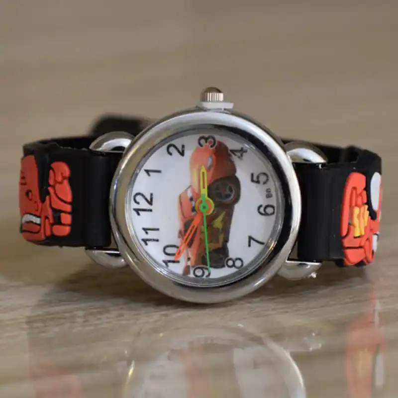 ساعت مچی عقربه ای طرح ماشین