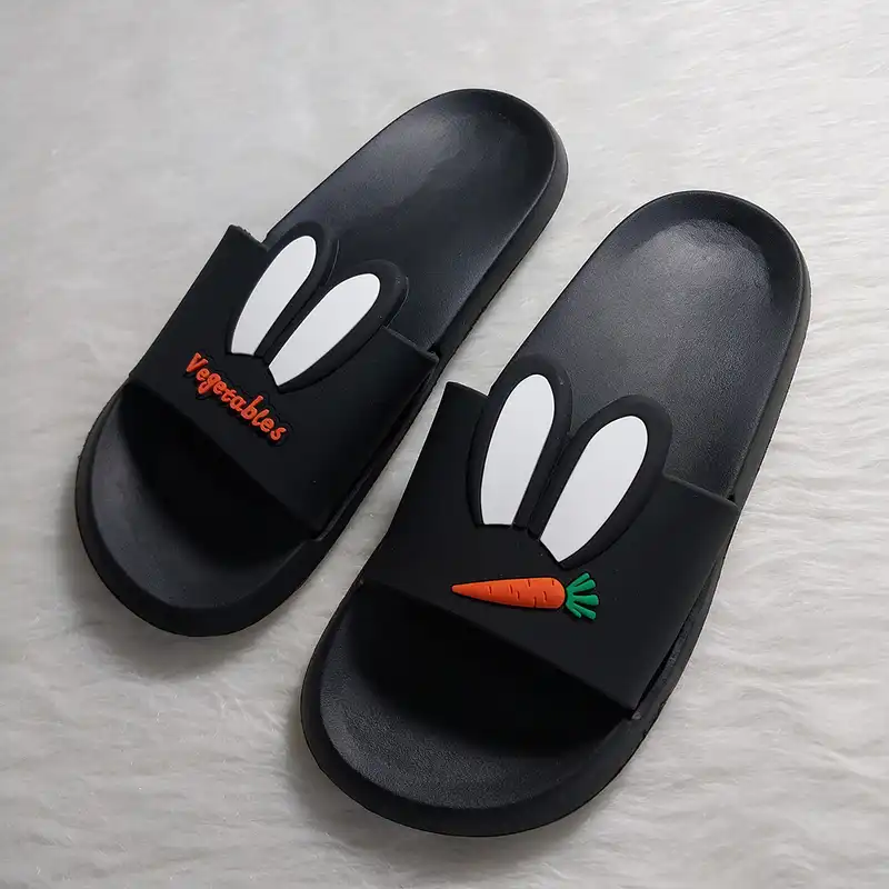 دمپایی زنانه مدل مانلی خرگوشی رنگ مشکی