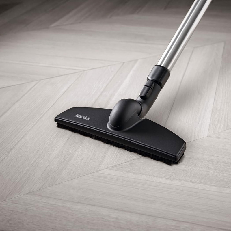 جاروبرقی میله مدل C3 Active Parquet SGDF3
