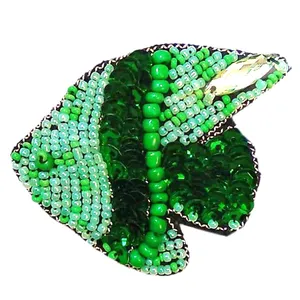 گل سینه زنانه مدل PR