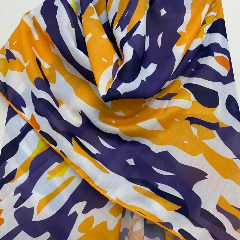 روسری زنانه مدل نخی چهارفصل قواره بزرگ کد 1360