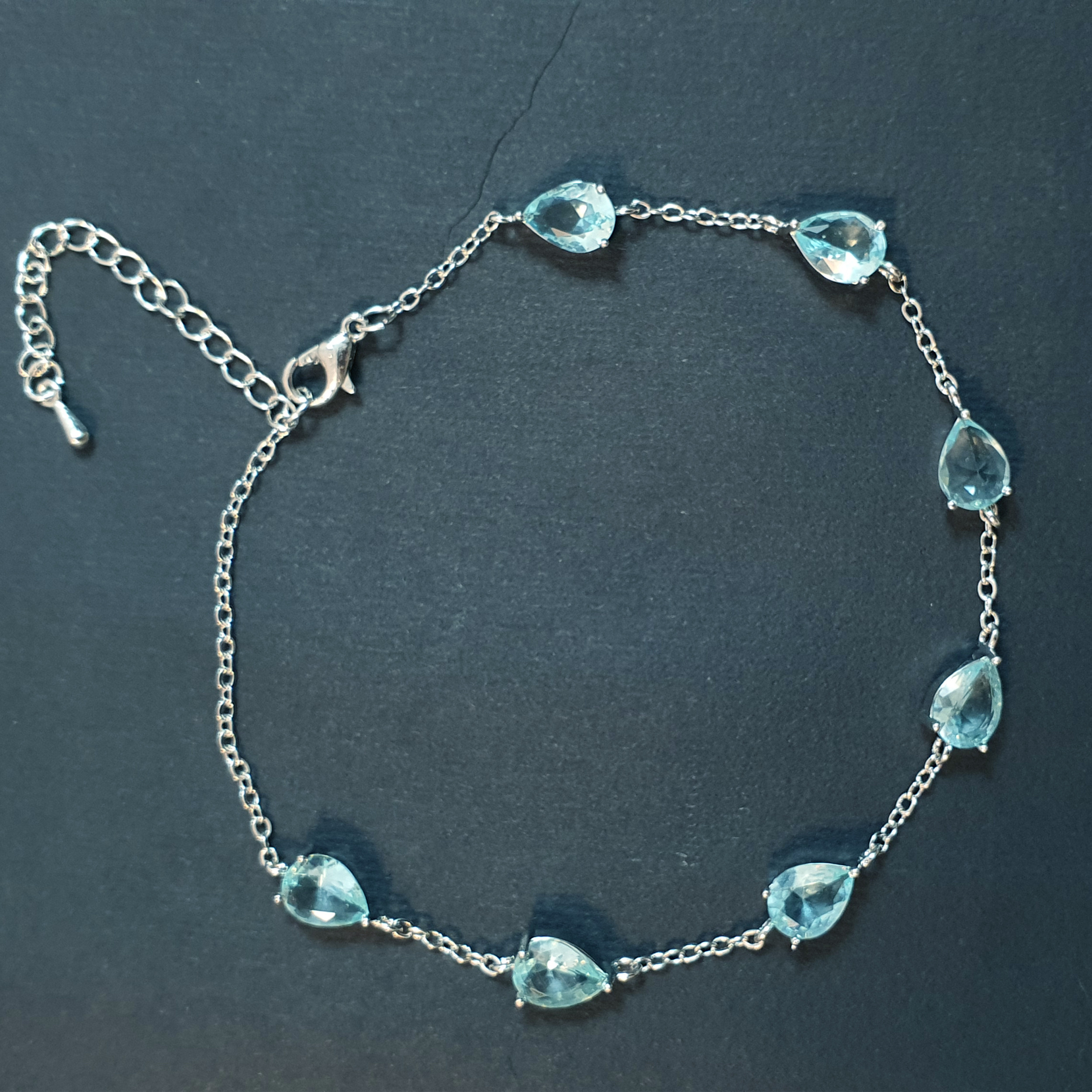 پابند زنانه مدل جواهری نگین اشکی r1003