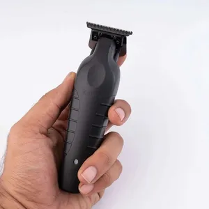 ماشین اصلاح موی صورت کیمی مدل KM-2299، اصلاح به صورت خط زن، طراحی ارگونومیک، نمایشگر LCD، منبع انرژی با باتری...