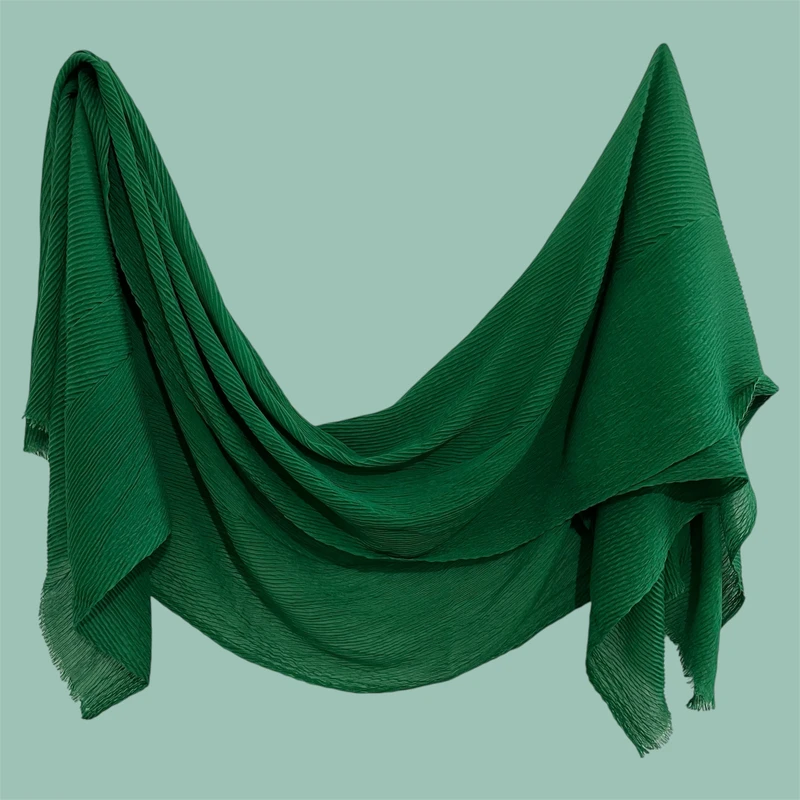 شال زنانه مدل پلیسه برشکا نخی قواره بزرگ کد ۰۰۴۷