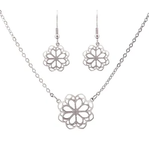 نیم ست  زنانه  طرح  گل  کد  737