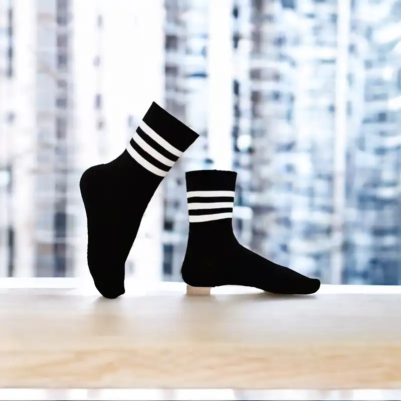 جوراب زنانه مدل ساقدار سه خط اسپرت