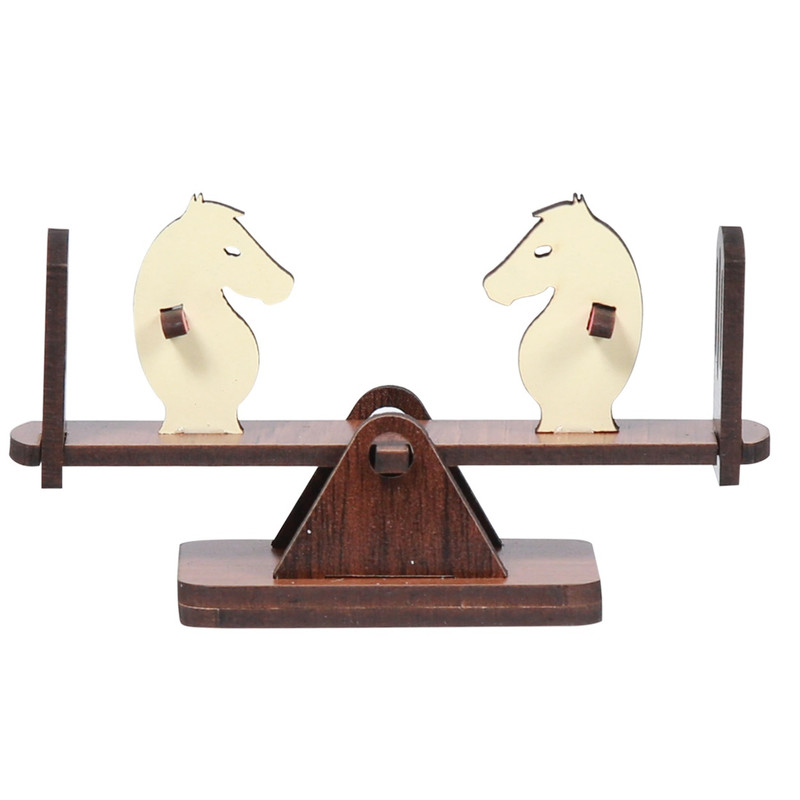 اسباب بازی زینتی لوازم شهر بازی چوب ارا مدل Y900 بسته 3 عددی