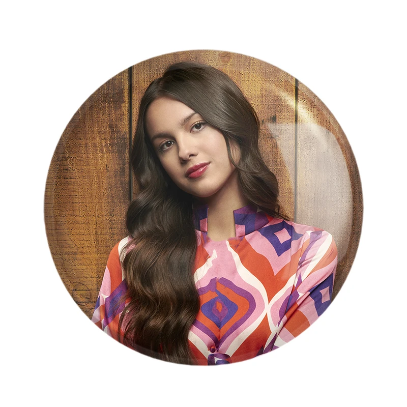 مگنت خندالو مدل اولیویا رودریگو Olivia Rodrigo  کد 19255