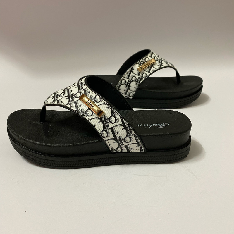 دمپایی لاانگشتی زنانه نیکتا مدل P1-WH