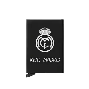 جاکارتی مدل  فوتبالی رئال مادرید 