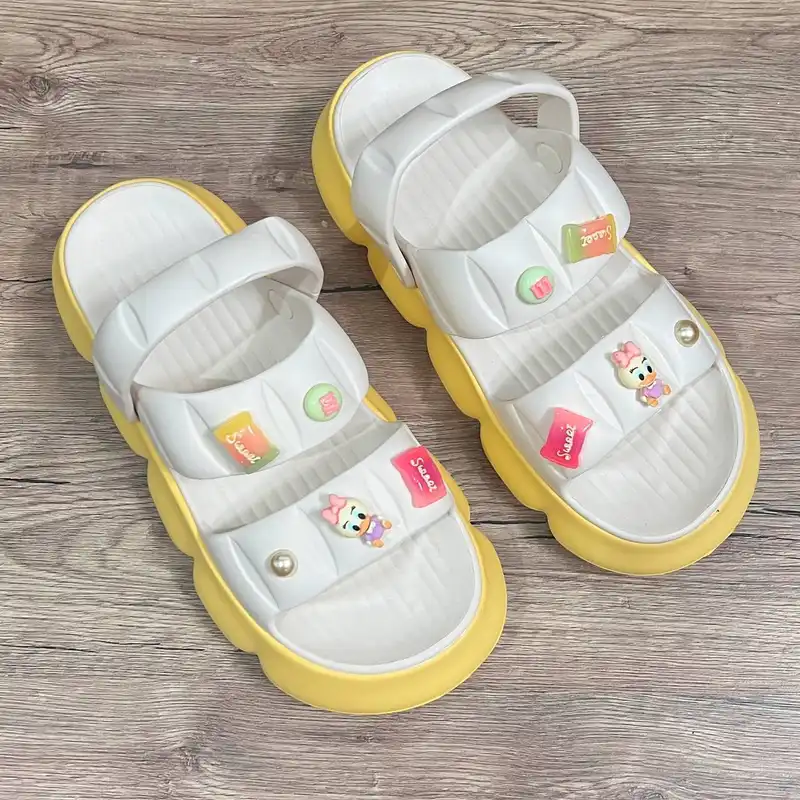 صندل زنانه مدل آبنباتی