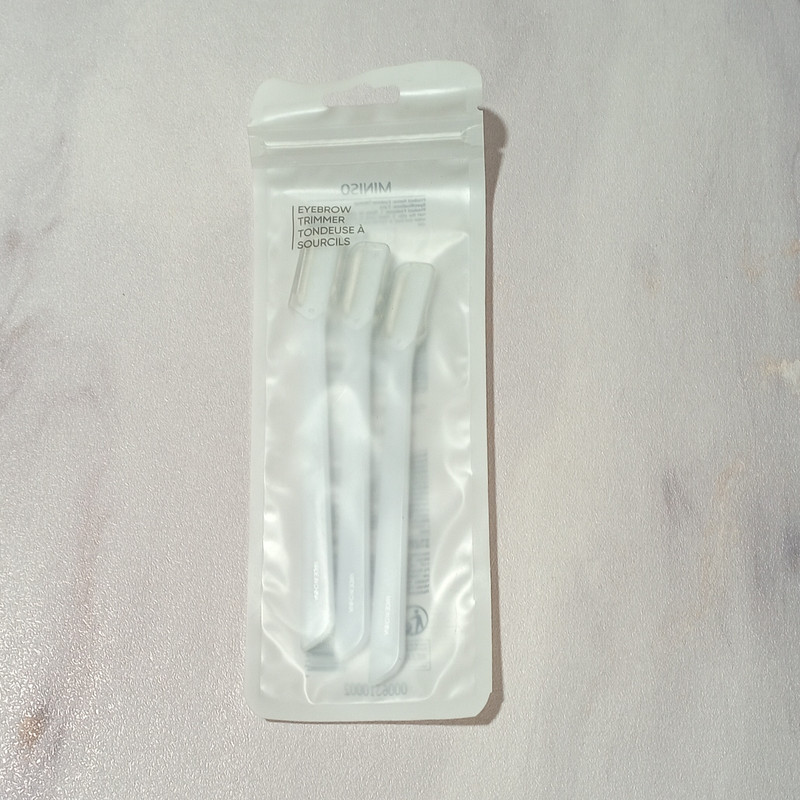 تیغ ابرو مینیسو مدل Trimmer مجموعه 3 عددی تیغ ابرو مینیسو مدل Trimmer مجموعه 3 عددی