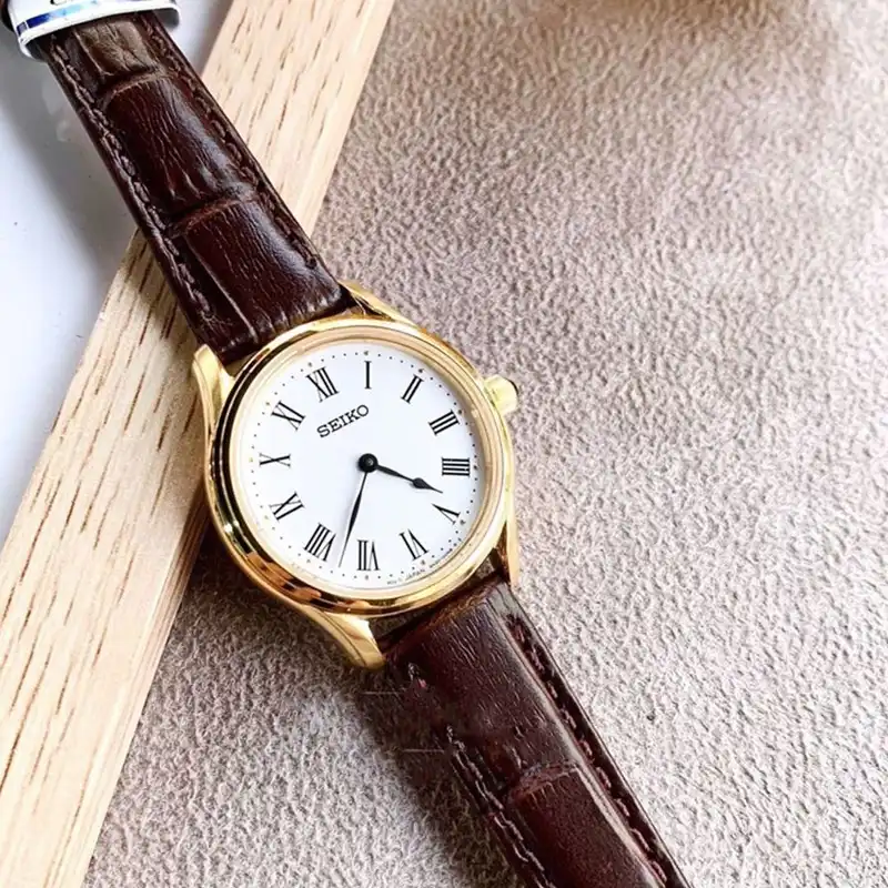 ساعت مچی عقربه ای زنانه سیکو مدل SWR072P1