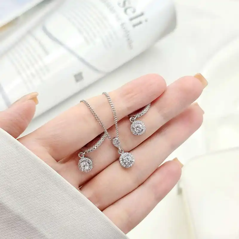 نیم ست نقره زنانه مدل تک نگین BARF84