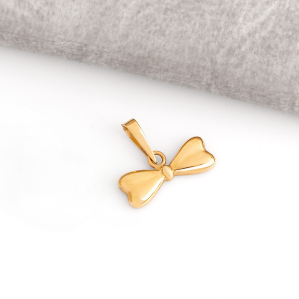 آویز گردنبند طلا 18 عیار زنانه ماوی گالری طرح پاپیون ساده