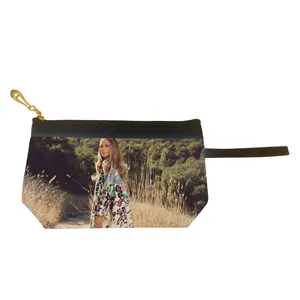 کیف لوازم آرایش زنانه طرح خواننده جنیفر لوپز مدل L1194