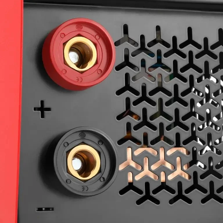 عکس شماره 5 : اینورتر 200 آمپر رونیکس مدل rh-4607