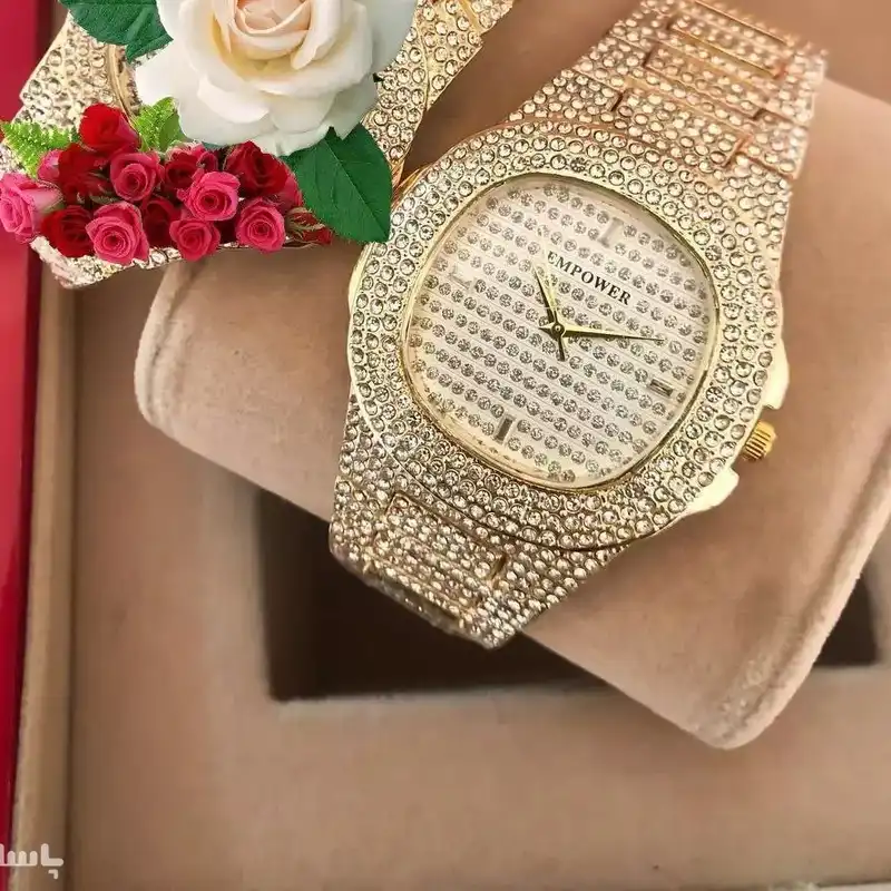 ساعت مچی عقربه ای زنانه امپاور مدل پتک فول نگین