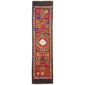 رومیزی سوزن دوزی کد SOOZRA65