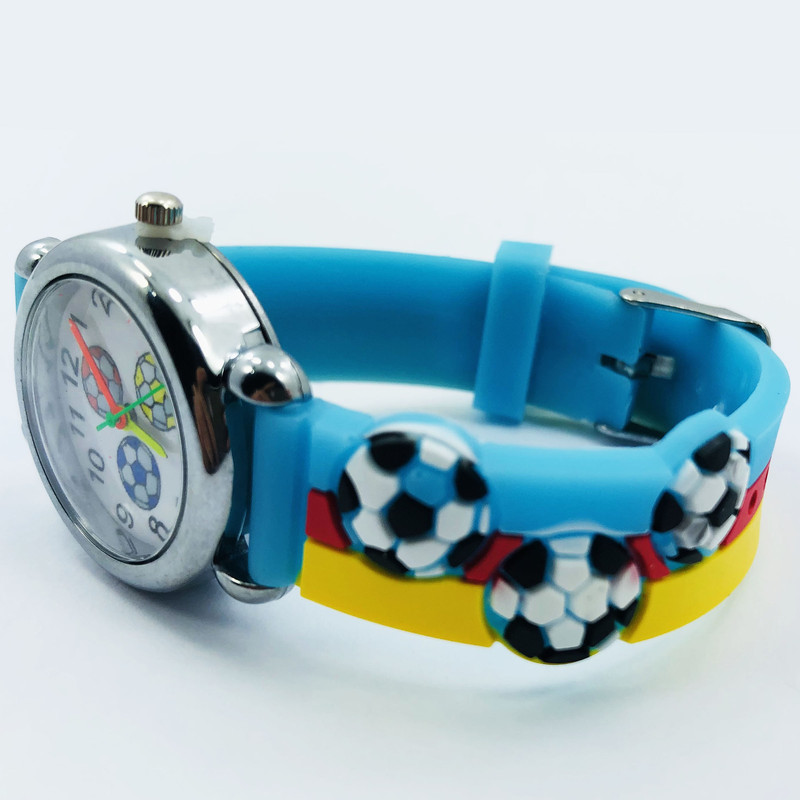 ساعت  مچی عقربه ای پسرانه مدل توپ فوتبال