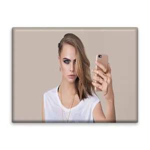 کاشی اطلس آبی طرح بازیگر کارا جاسلین دلوین مدل T6067