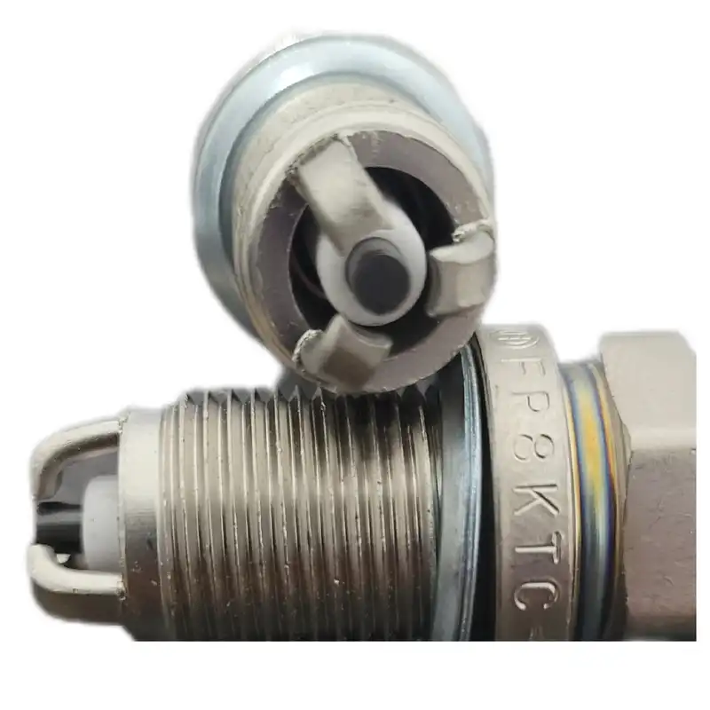 شمع خودرو بوش مدل FR8KTC بسته 4 عددی