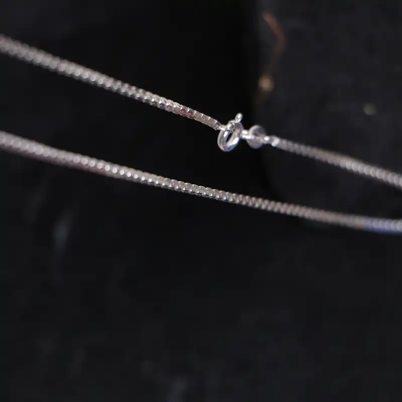 زنجیر نقره زنانه مدل ونزی کد NS068