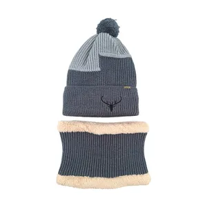 ست کلاه و شال گردن بافتنی سیلکا مدل گوزن کد 2075