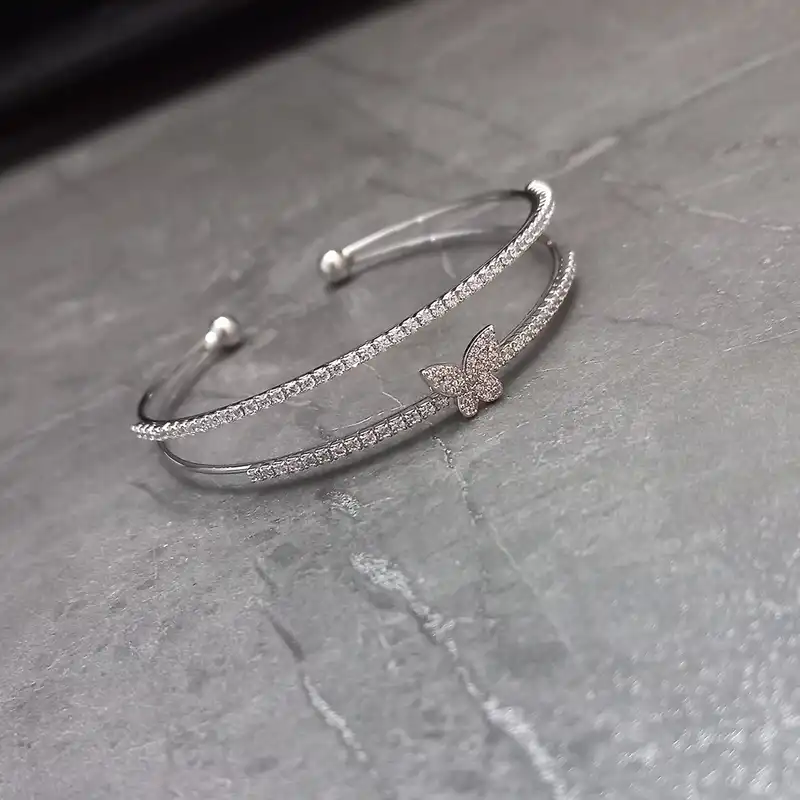 دستبند زنانه مدل پروانه کد P99