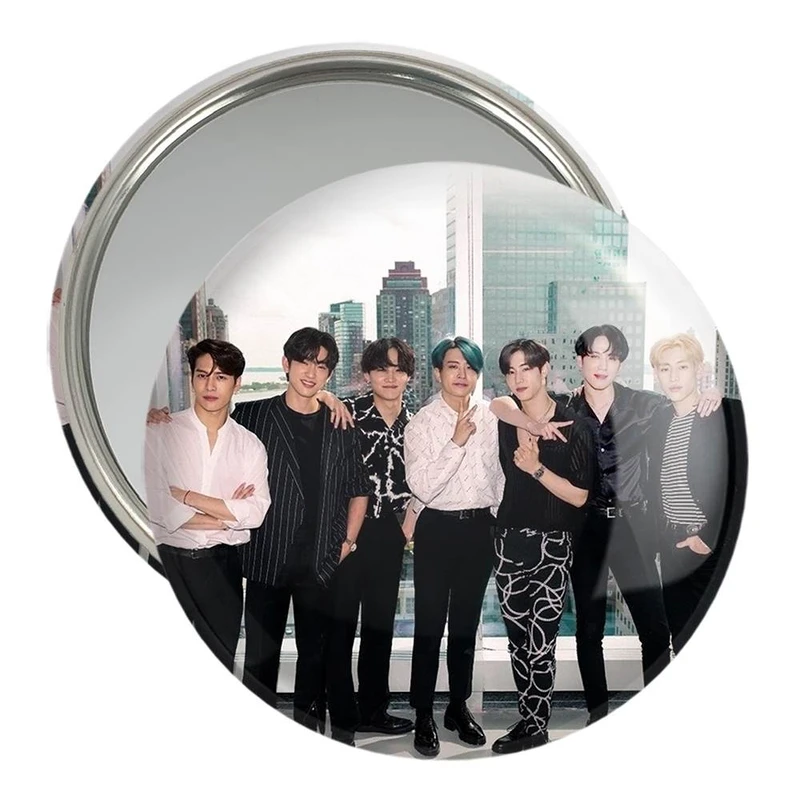 آینه جیبی خندالو مدل گروه گات سون GOT7  کد 11657