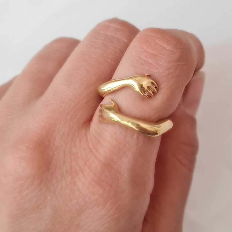 انگشتر زنانه مدل آغوش1